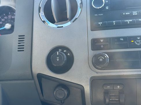 Used 2016 Ford F250 XLT w/ XLT Premium Package image 22