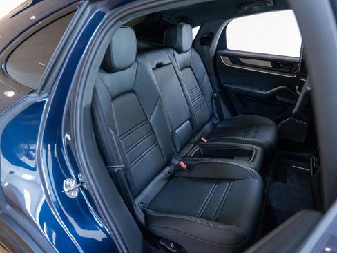 Used 2024 Porsche Cayenne Turbo GT image 13