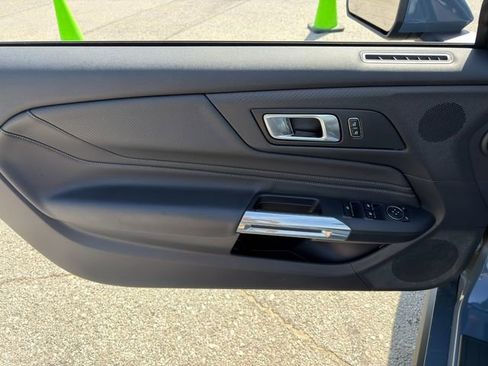 Used 2025 Ford Mustang Premium RWD image 16