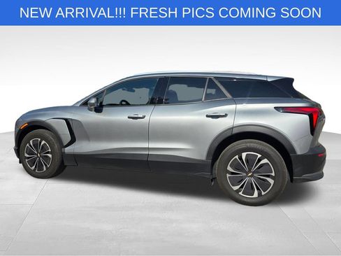 Used 2024 Chevrolet Blazer EV LT AWD/4WD image 4