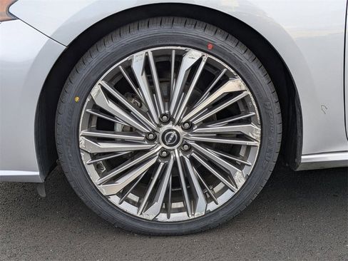 Used 2023 Nissan Altima 2.5 SL image 14