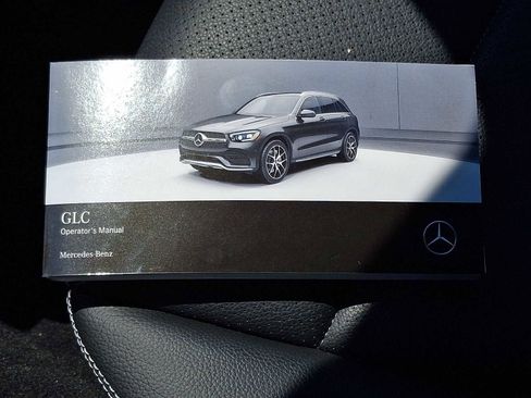 Used 2022 Mercedes-Benz GLC 300 4MATIC image 26