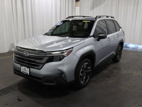 Used 2025 Subaru Forester Limited w/ Popular Package #1 AWD/4WD image 26