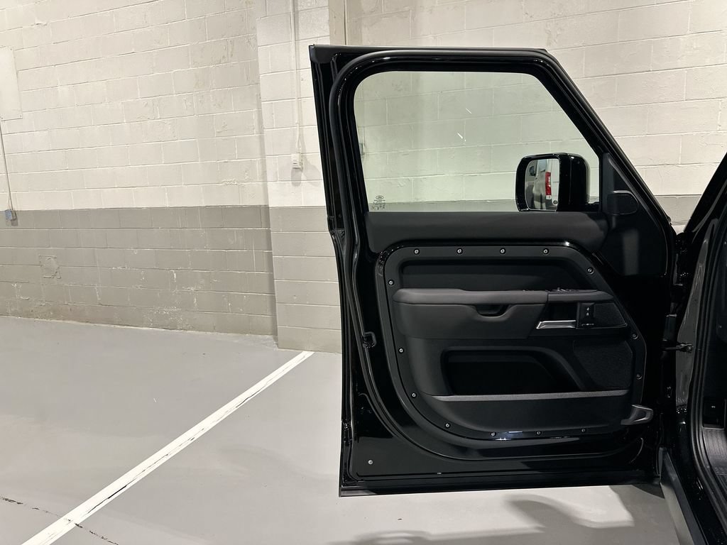 New 2026 Land Rover Defender 130 S AWD/4WD image 9