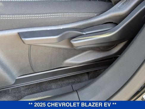 New 2025 Chevrolet Blazer EV LT w/ Midnight/Sport Edition image 14