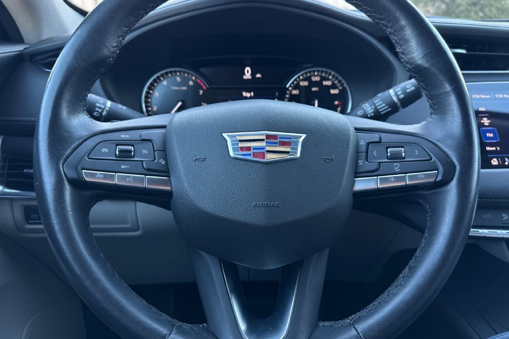 Used 2022 Cadillac XT4 Luxury w/ Driver Awareness Package FWD image 26