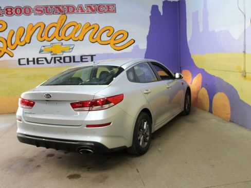 Used 2020 Kia Optima LX image 8