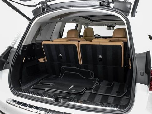 Used 2024 Mercedes-Benz GLS 580 4MATIC image 50