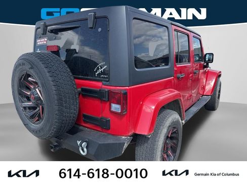 Used 2014 Jeep Wrangler Unlimited Sahara w/ Connectivity Group image 5