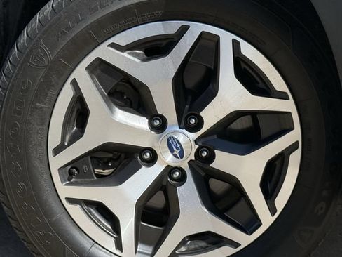 Used 2023 Subaru Forester Premium AWD/4WD image 10