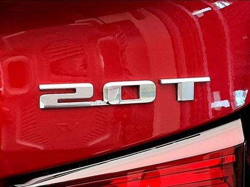 Used 2019 Cadillac XT4 Luxury image 10