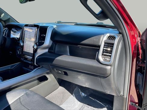 Used 2025 RAM 1500 Big Horn AWD/4WD image 17