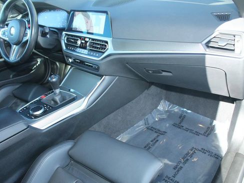 Used 2022 BMW M4 Coupe w/ Executive Package RWD image 27