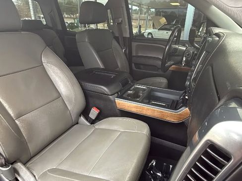 Used 2017 Chevrolet Silverado 1500 LTZ w/ LTZ Plus Package image 12