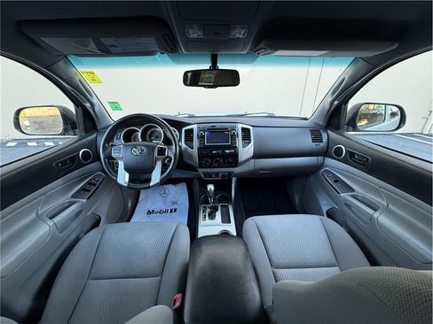 Used 2013 Toyota Tacoma 2WD Double Cab image 16