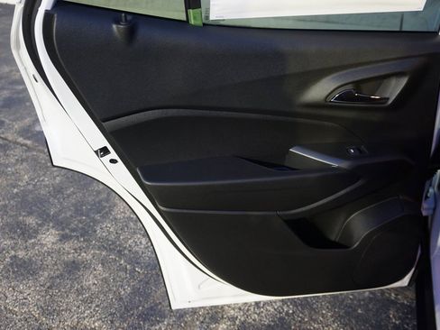 New 2026 Chevrolet Trax LT image 23