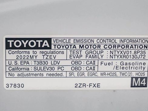 Certified 2022 Toyota Prius Prime XLE image 28