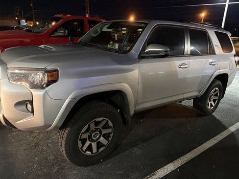 Used 2021 Toyota 4Runner TRD Off-Road Premium image 4