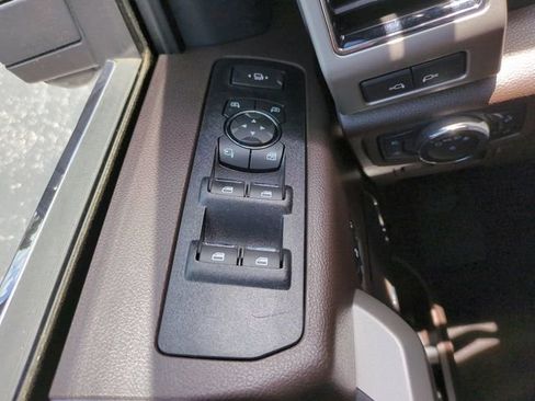 Certified 2022 Ford F450 King Ranch w/ King Ranch Ultimate Package AWD/4WD image 26
