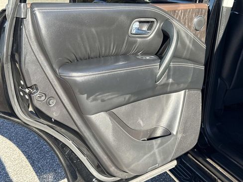 Used 2022 Nissan Armada Platinum w/ Captain's Chairs Package image 11