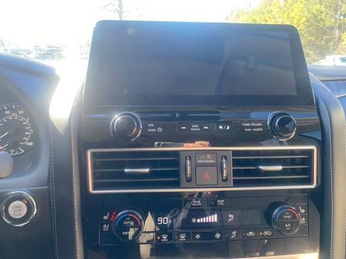 Used 2024 Nissan Armada Platinum w/ Captain's Chairs Package image 24