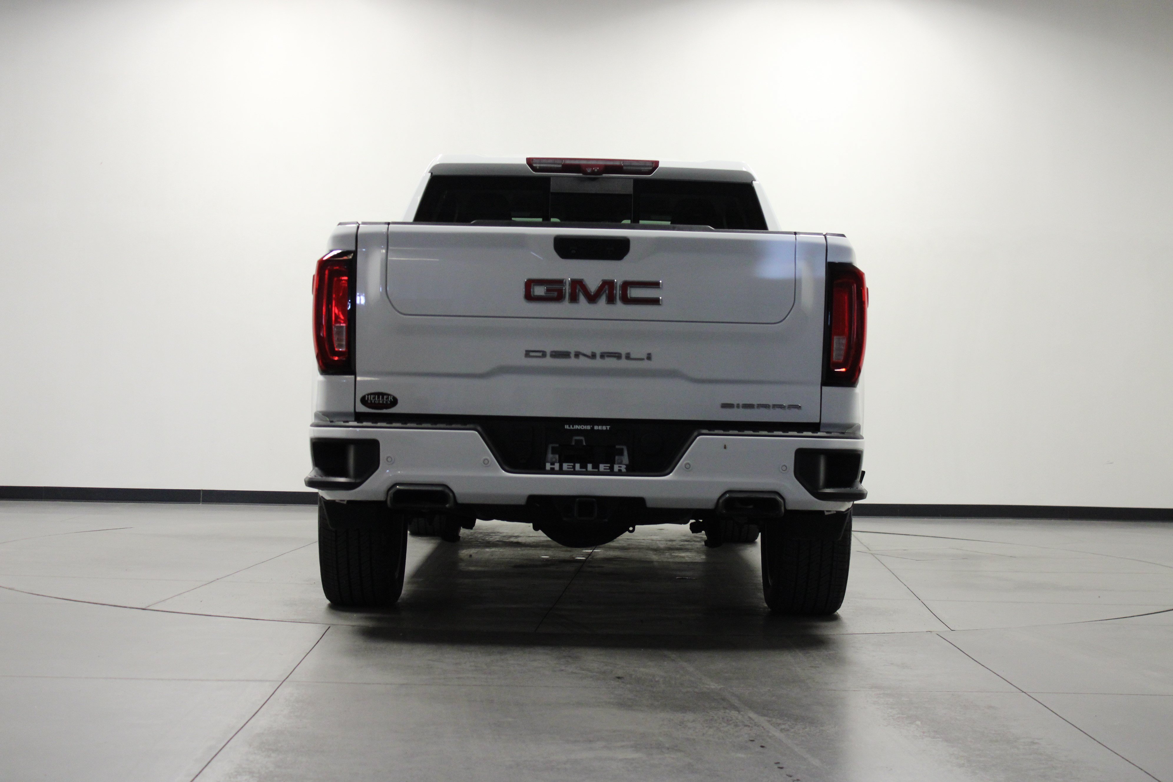 Used 2023 GMC Sierra 1500 Denali w/ Denali Reserve Package AWD/4WD image 5