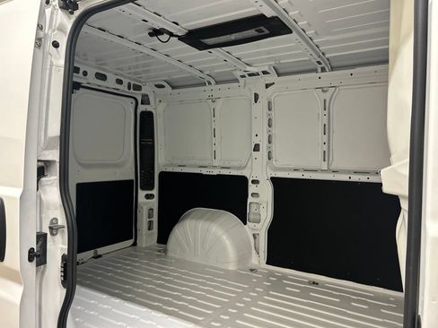 Used 2026 RAM ProMaster 1500 w/ Premium Convenience Group FWD image 26