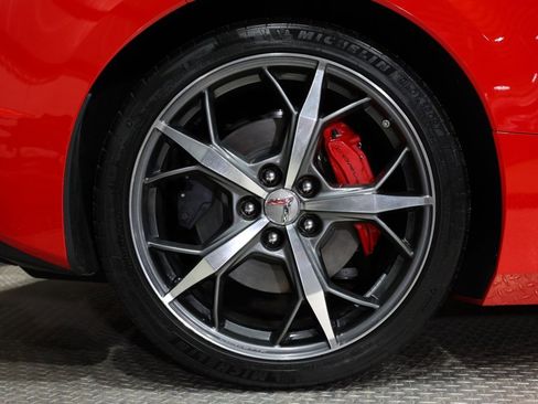 Used 2021 Chevrolet Corvette Stingray Premium Cpe w/ Engine Appearance Package image 28