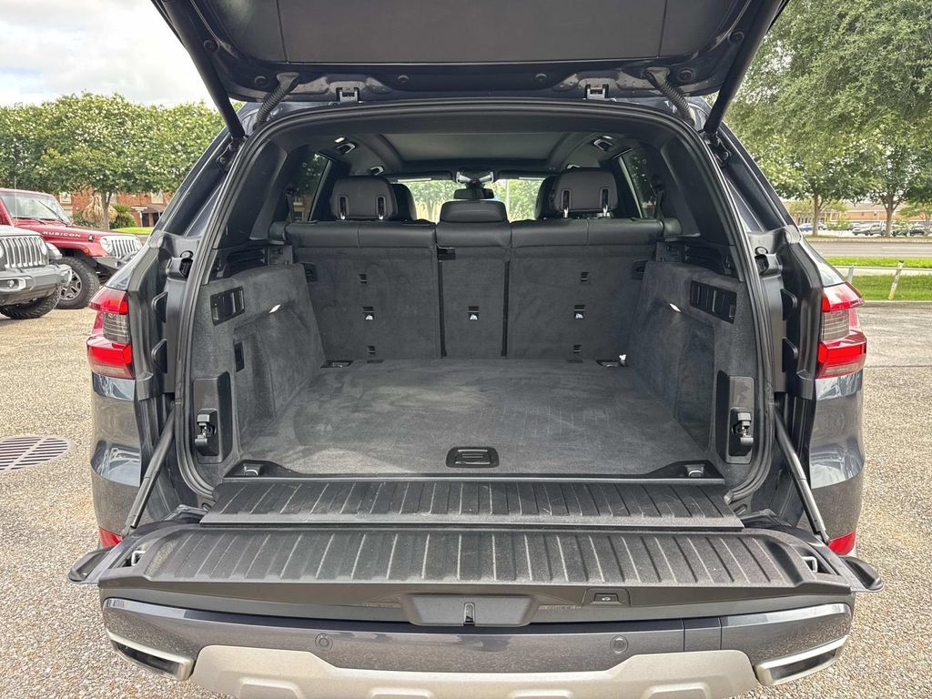 Used 2019 BMW X5 xDrive40i w/ Convenience Package AWD/4WD image 9