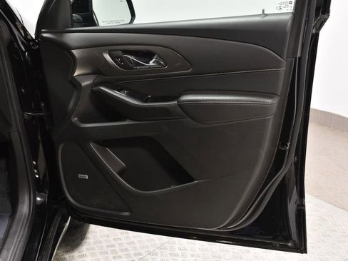 Used 2023 Chevrolet Traverse Premier w/ Redline Edition image 34