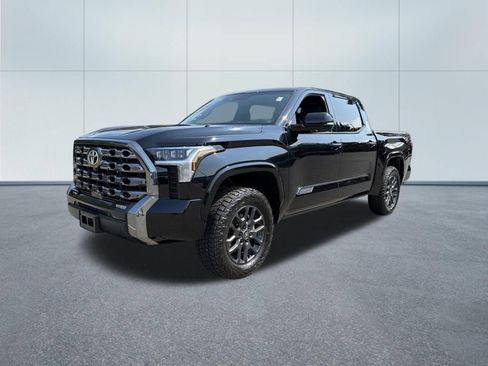 Used 2025 Toyota Tundra Platinum AWD/4WD image 2