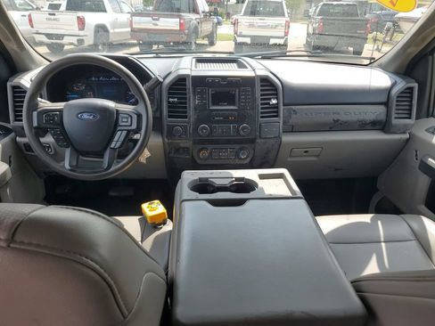 Used 2019 Ford F550 4x4 Crew Cab Super Duty image 9