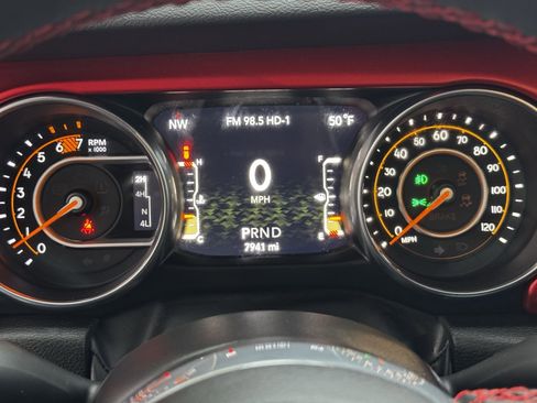 Used 2023 Jeep Wrangler Unlimited Rubicon image 23