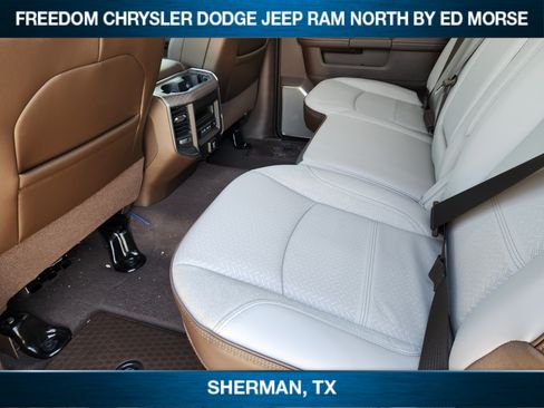 New 2026 RAM 2500 Laramie AWD/4WD image 21
