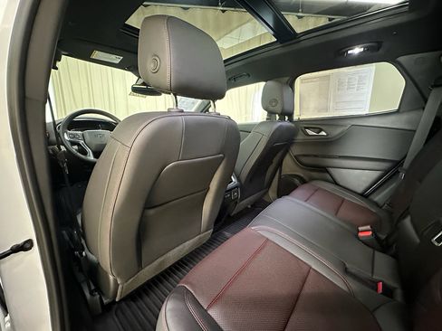 Certified 2025 Chevrolet Blazer RS w/ Enhanced Convenience Package image 21