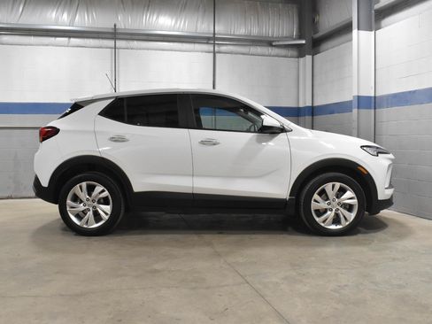 Used 2024 Buick Encore GX Preferred FWD image 28