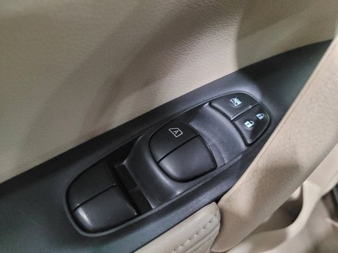 Used 2015 Nissan Rogue SL AWD/4WD image 27