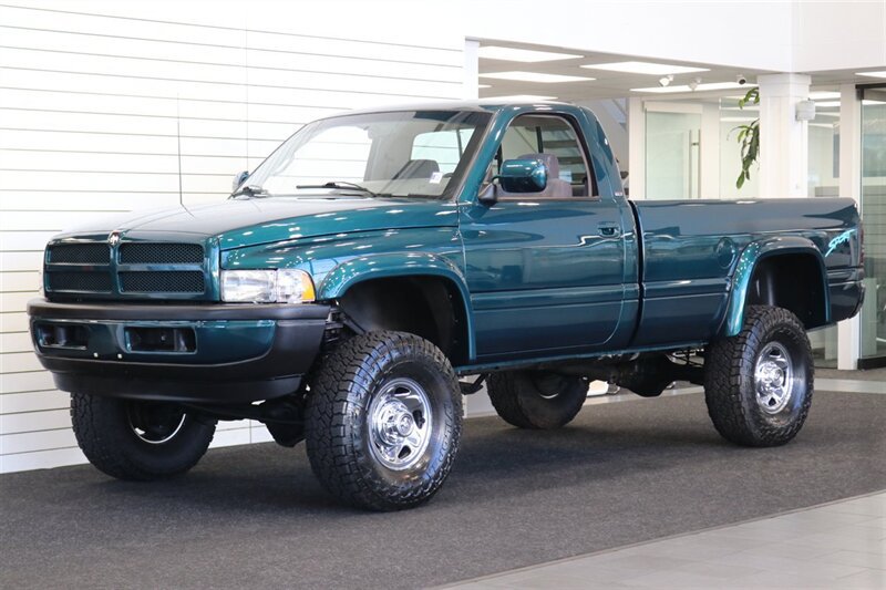 Used 1995 Dodge Ram 2500 Truck 4x4 Regular Cab image 1