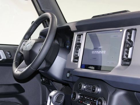 New 2026 Ford Bronco Outer Banks w/ Sasquatch Package AWD/4WD image 30