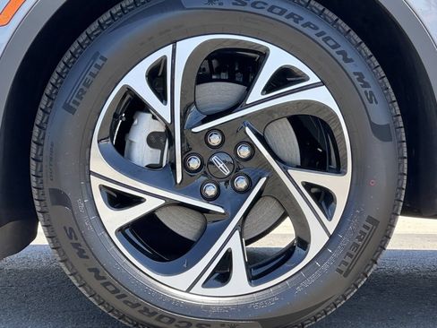 New 2026 Lincoln Nautilus Premier w/ Jet Appearance Package AWD/4WD image 26