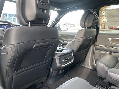 New 2026 Ford Expedition Max Platinum w/ Stealth Appearance Package image 30