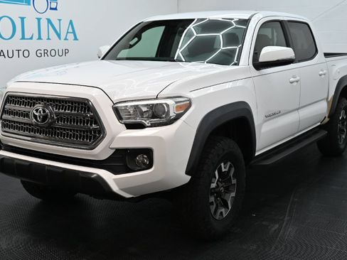 Used 2016 Toyota Tacoma TRD Off-Road w/ Towing Package AWD/4WD image 6