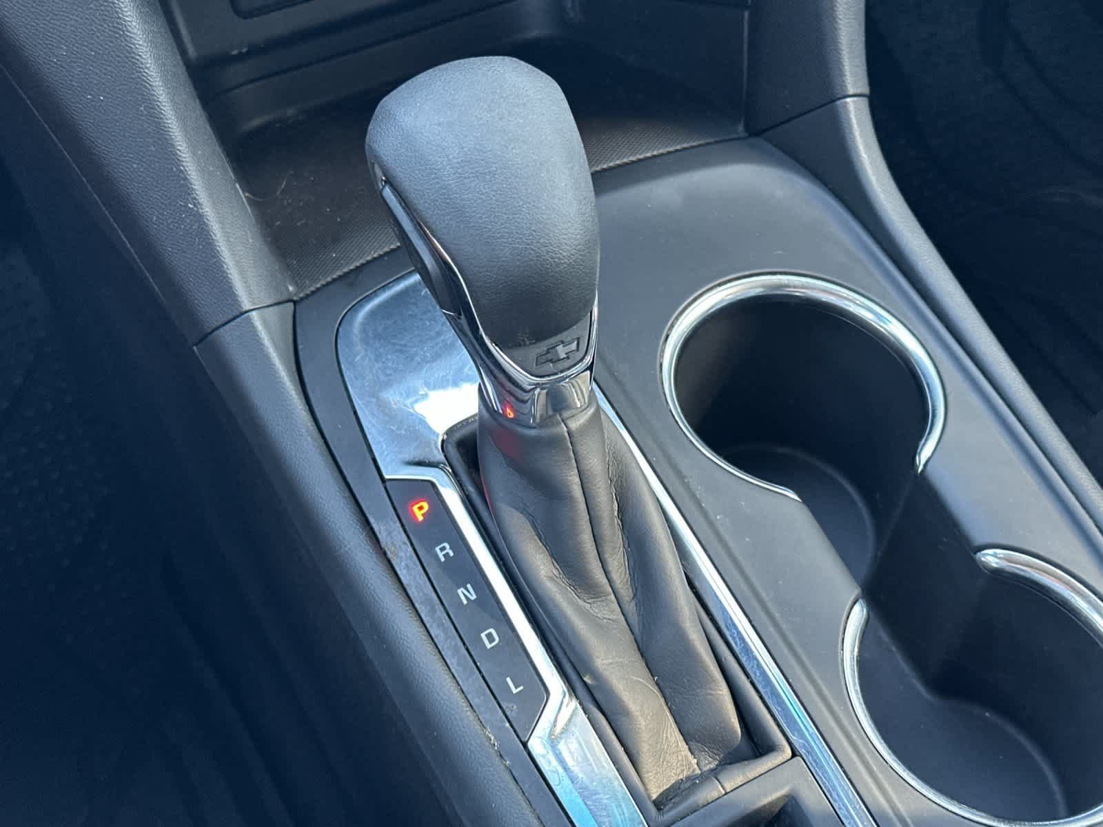 Used 2023 Chevrolet Equinox LS w/ LPO, Floor Liner Package FWD image 22