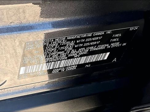 Used 2025 Toyota RAV4 XLE FWD image 38