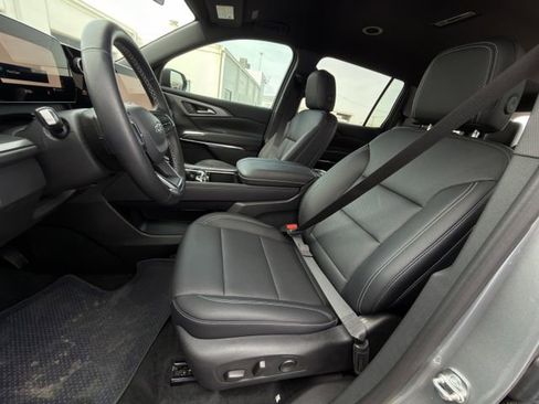 Certified 2025 Chevrolet Traverse LT w/ Midnight/Sport Edition image 22