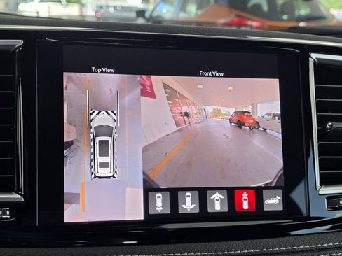 New 2026 Chrysler Pacifica Limited w/ Uconnect Theater Family Group AWD/4WD image 25