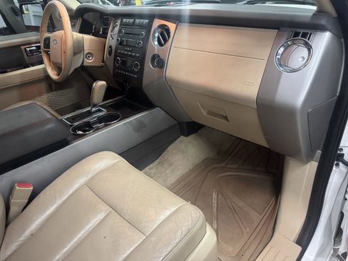 Used 2012 Ford Expedition EL XLT image 9