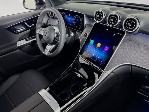 New 2026 Mercedes-Benz GLC 300 image 15