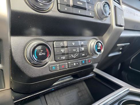 Used 2021 Ford F250 Platinum AWD/4WD image 26
