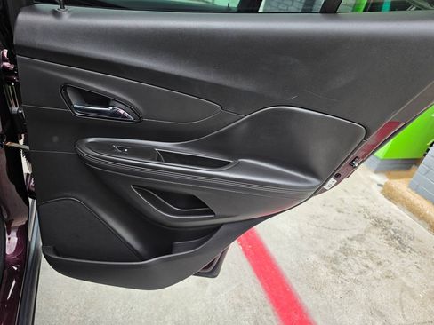 Used 2018 Buick Encore Preferred FWD image 27